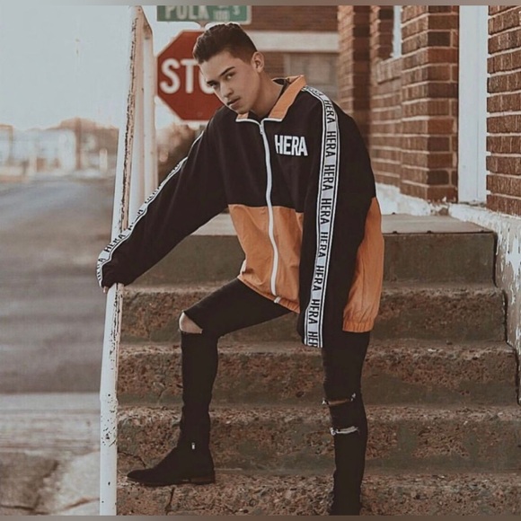 Hera London Oversized Retro Jacket - Picture 1 of 11